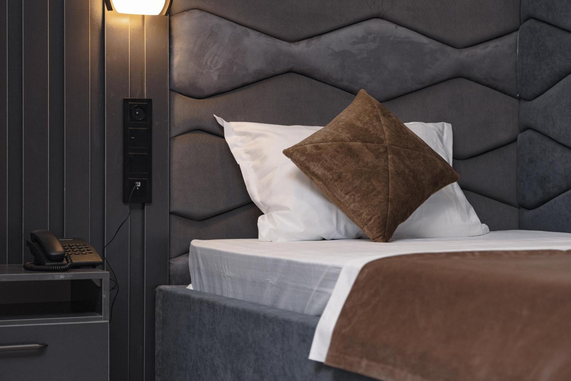 Art Royal Hotel Tashkent Ngoại thất bức ảnh