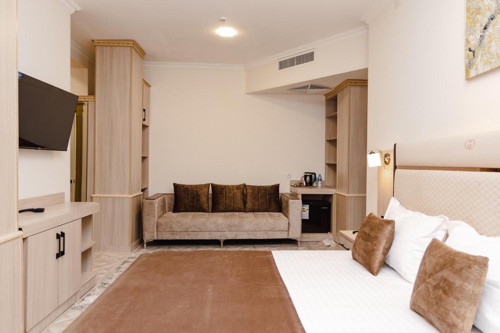 Art Royal Hotel Tashkent Ngoại thất bức ảnh