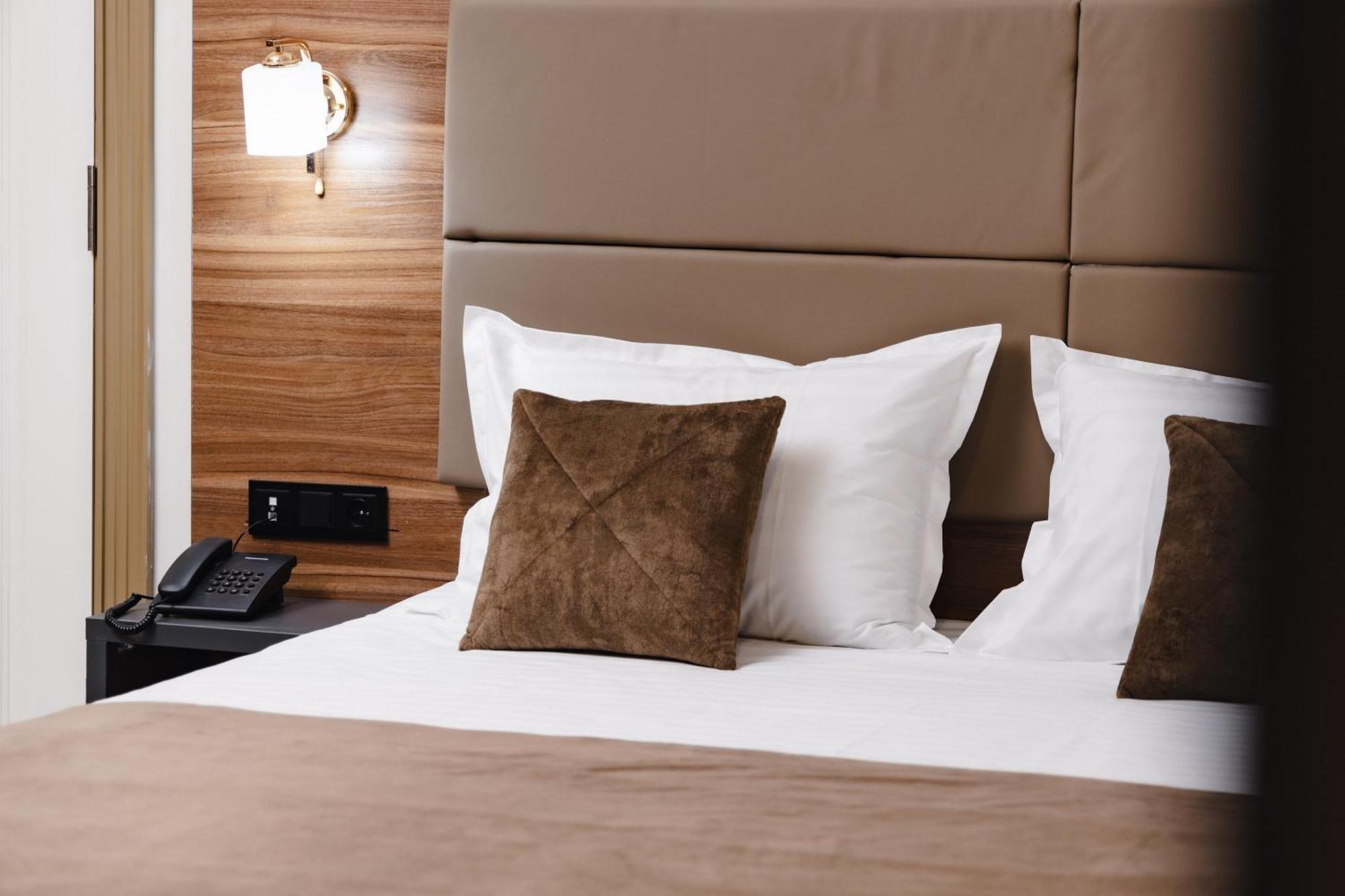 Art Royal Hotel Tashkent Ngoại thất bức ảnh